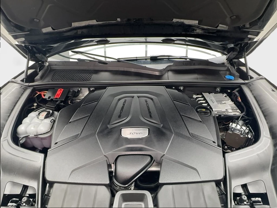 2023 Porsche 9Y0/9Y3 Cayenne - Image 18 of 31