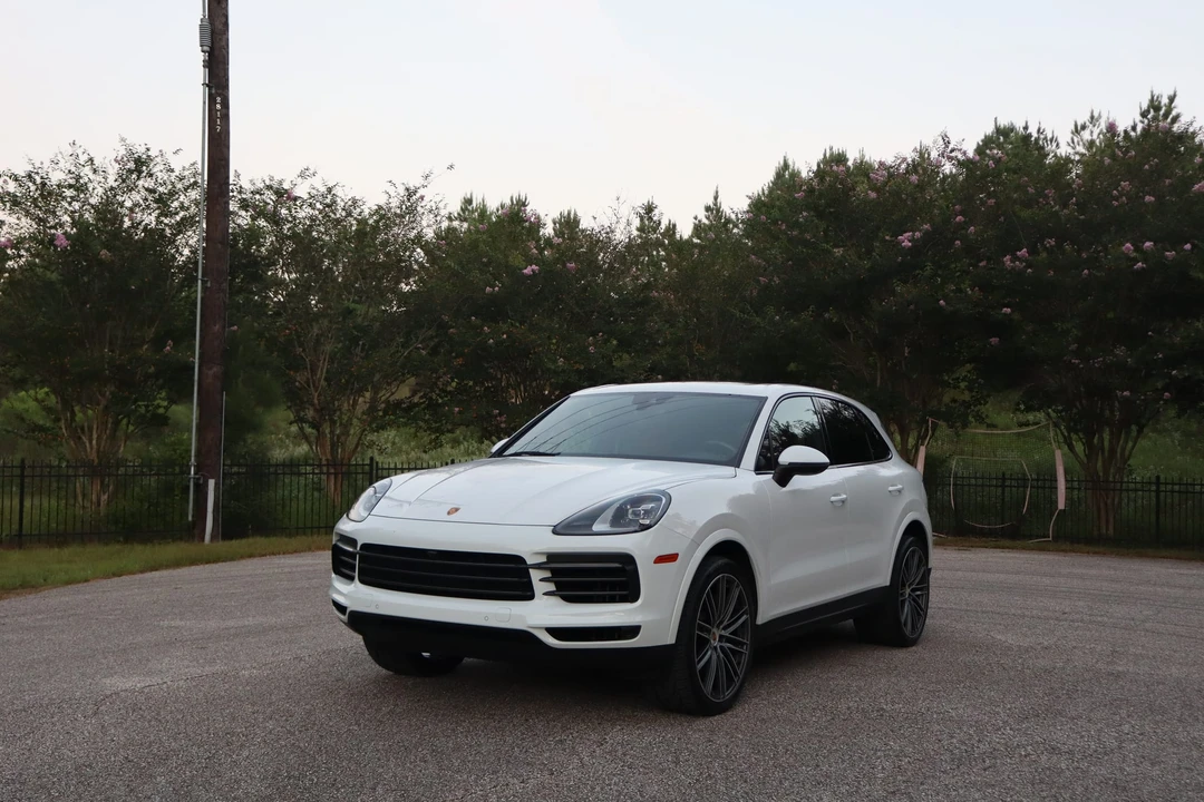 2023 Porsche 9Y0/9Y3 Cayenne - Image 2 of 31