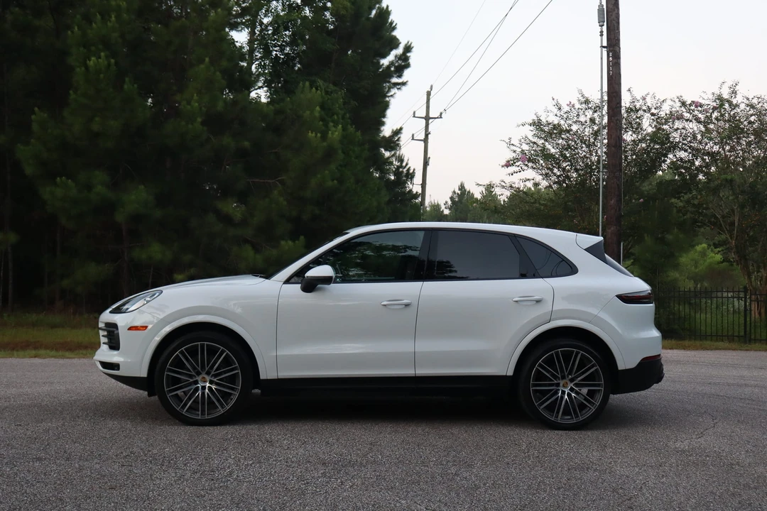 2023 Porsche 9Y0/9Y3 Cayenne - Image 3 of 31