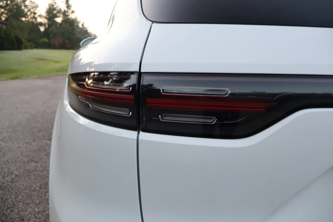 2023 Porsche 9Y0/9Y3 Cayenne - Image 22 of 31