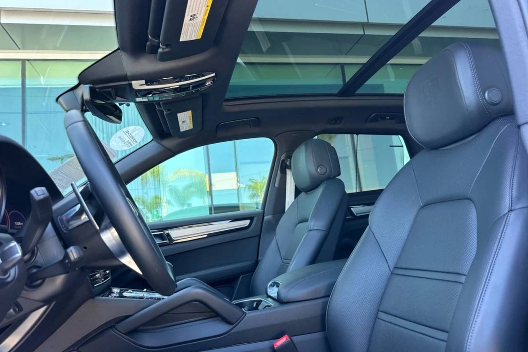 2023 Porsche 9Y0/9Y3 Cayenne - Image 5 of 5