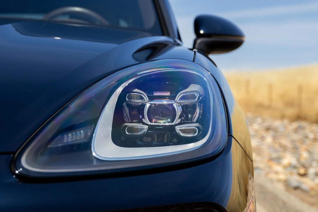 2023 Porsche 9Y0/9Y3 Cayenne - Image 20 of 21
