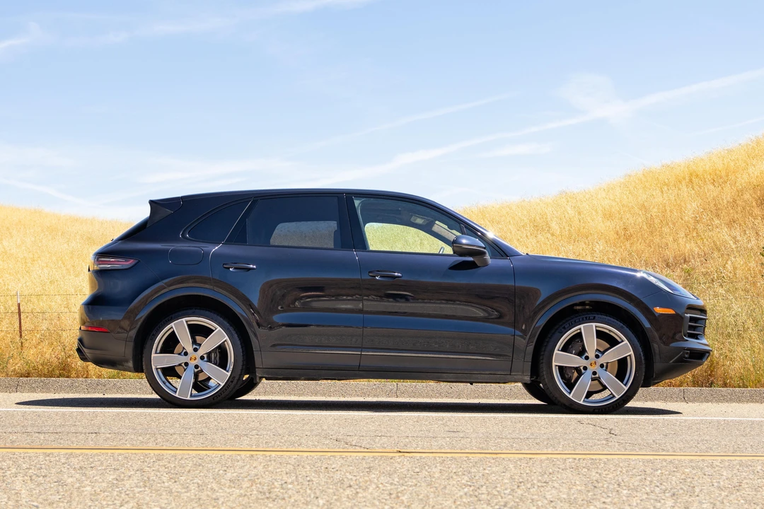 2023 Porsche 9Y0/9Y3 Cayenne - Image 8 of 21