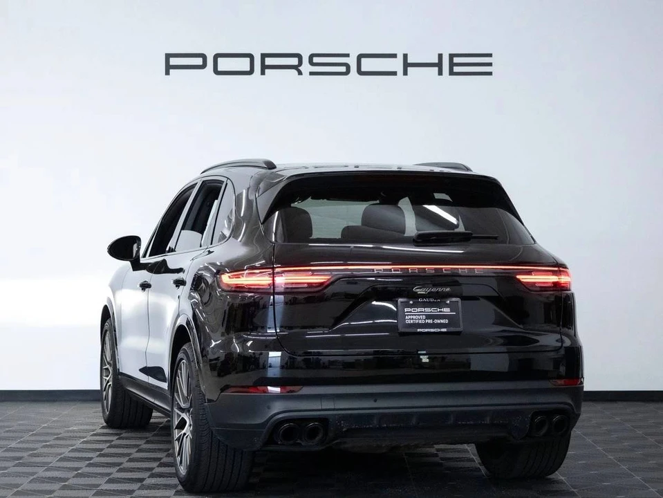 2023 Porsche 9Y0/9Y3 Cayenne - Image 3 of 5