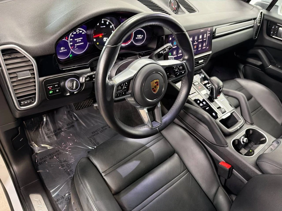 2023 Porsche 9Y0/9Y3 Cayenne - Image 4 of 5
