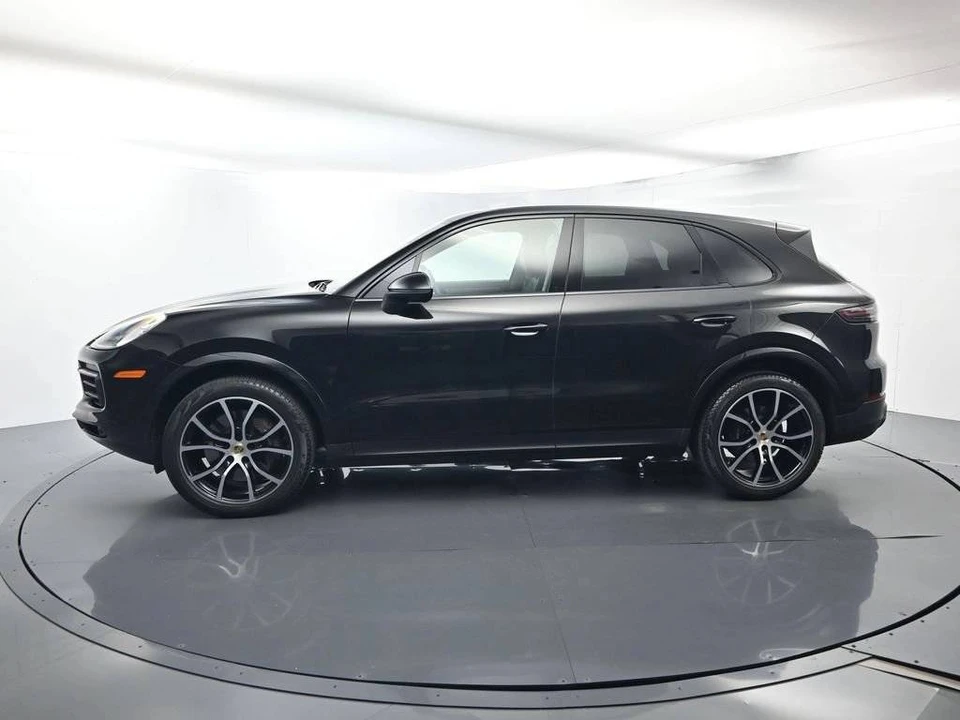 2023 Porsche 9Y0/9Y3 Cayenne - Image 2 of 5