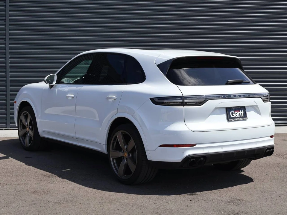 2023 Porsche 9Y0/9Y3 Cayenne - Image 3 of 5