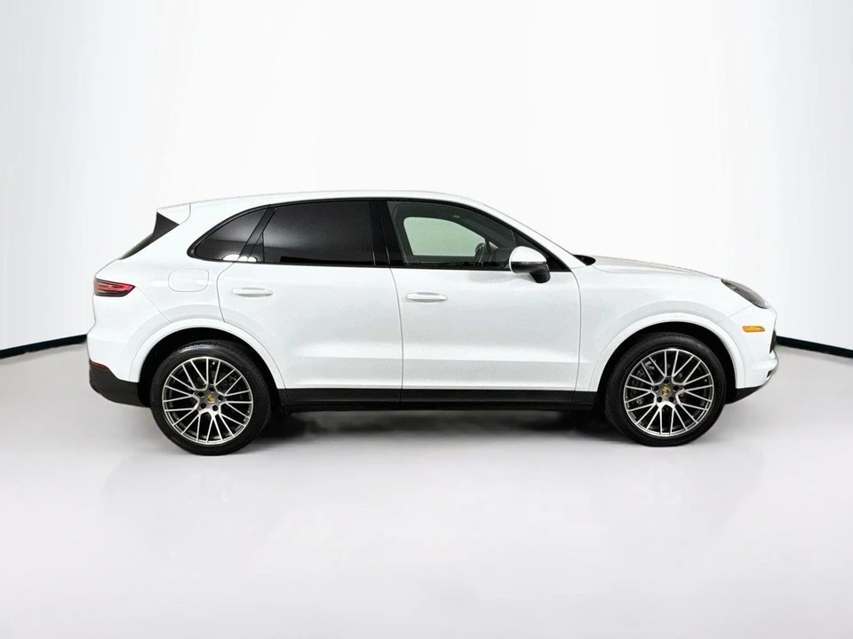 2023 Porsche 9Y0/9Y3 Cayenne - Image 6 of 31