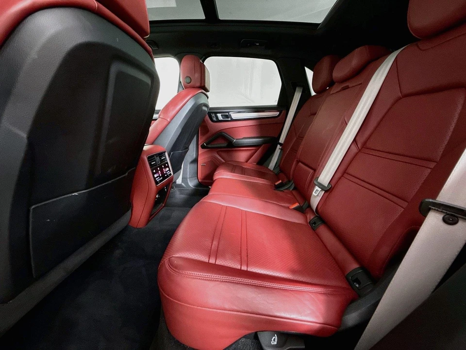 2023 Porsche 9Y0/9Y3 Cayenne - Image 24 of 31
