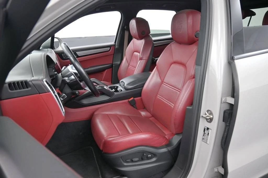 2023 Porsche 9Y0/9Y3 Cayenne - Image 5 of 5