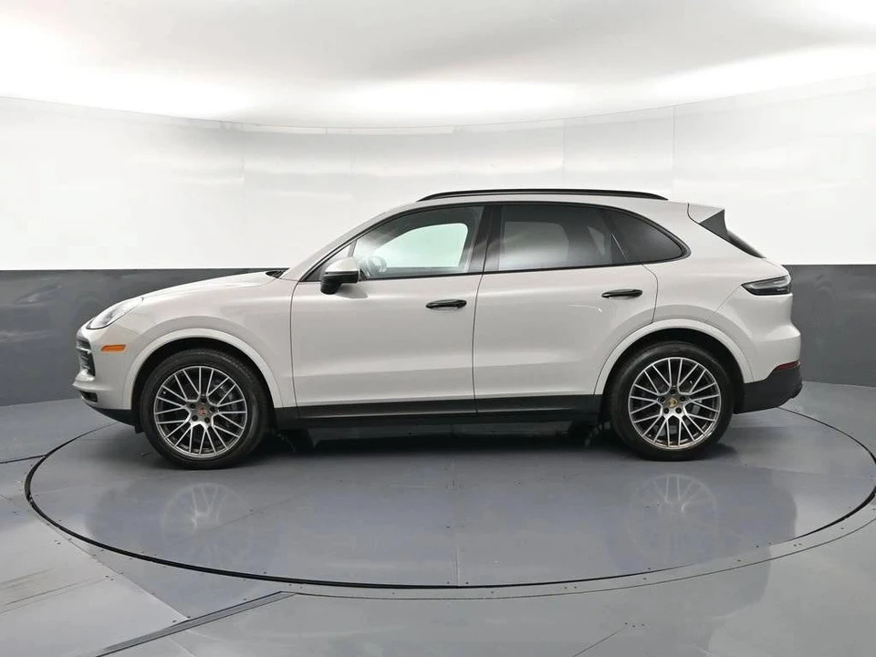 2023 Porsche 9Y0/9Y3 Cayenne - Image 2 of 5