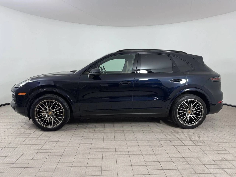 2023 Porsche 9Y0/9Y3 Cayenne - Image 2 of 5
