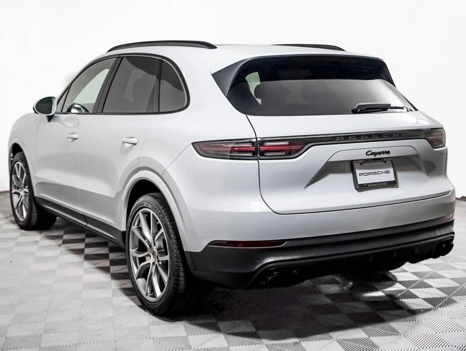 2023 Porsche 9Y0/9Y3 Cayenne - Image 3 of 5