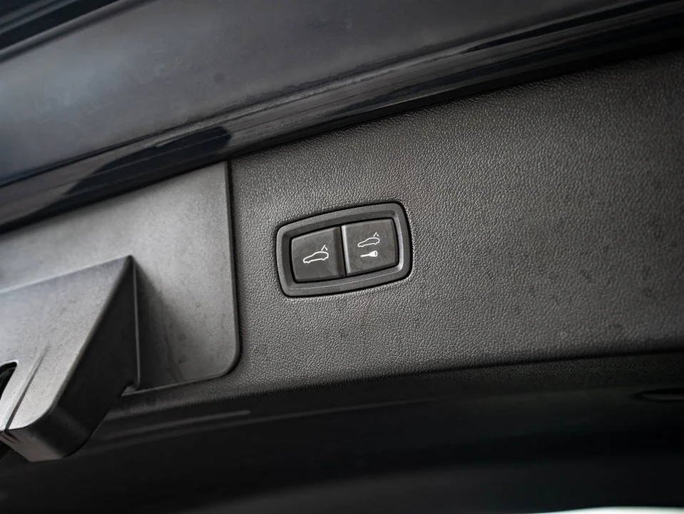 2023 Porsche 9Y0/9Y3 Cayenne - Image 19 of 21