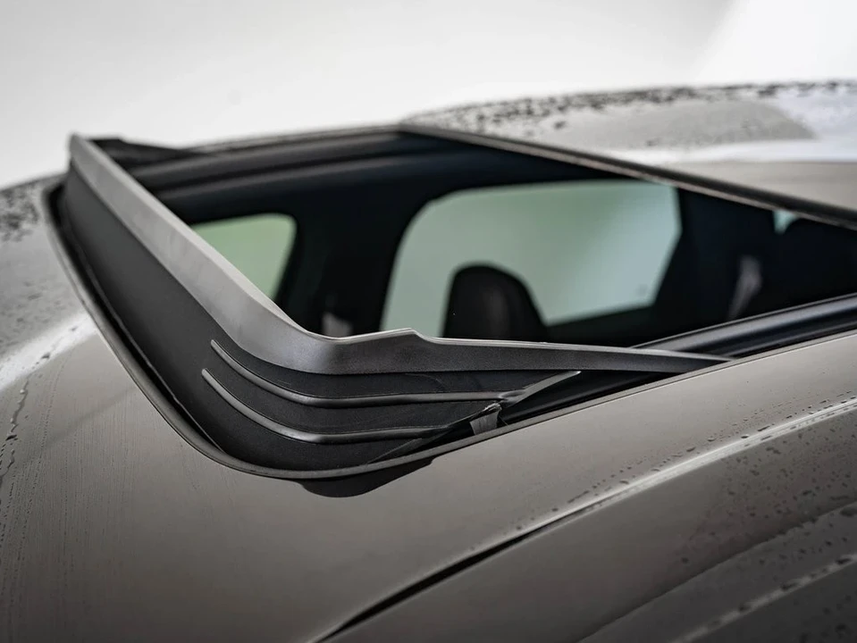 2023 Porsche 9Y0/9Y3 Cayenne - Image 15 of 21
