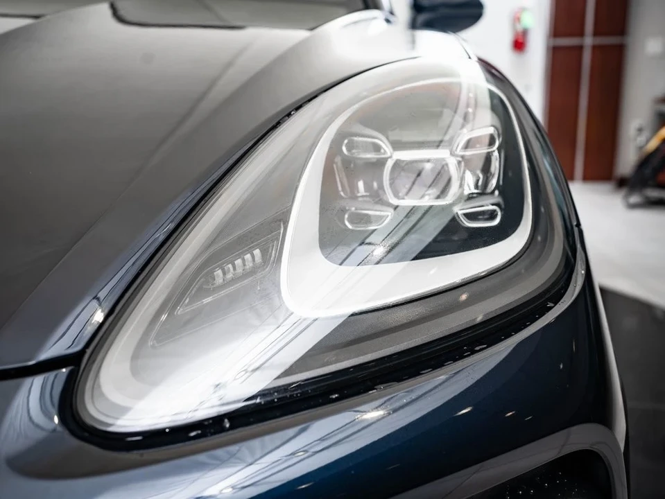 2023 Porsche 9Y0/9Y3 Cayenne - Image 14 of 21