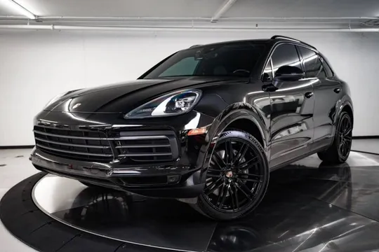 2023 Porsche Cayenne Platinum Edition