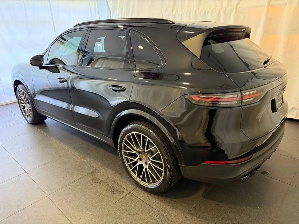 2023 Porsche 9Y0/9Y3 Cayenne - Image 3 of 5