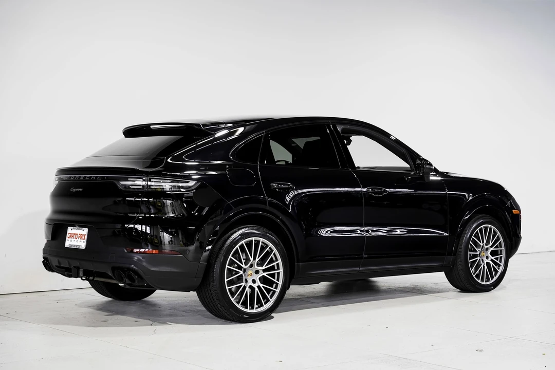 2023 Porsche 9Y0/9Y3 Cayenne - Image 3 of 12