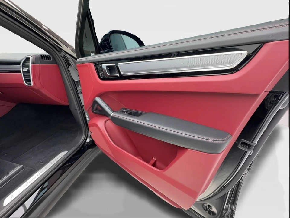 2023 Porsche 9Y0/9Y3 Cayenne - Image 17 of 21