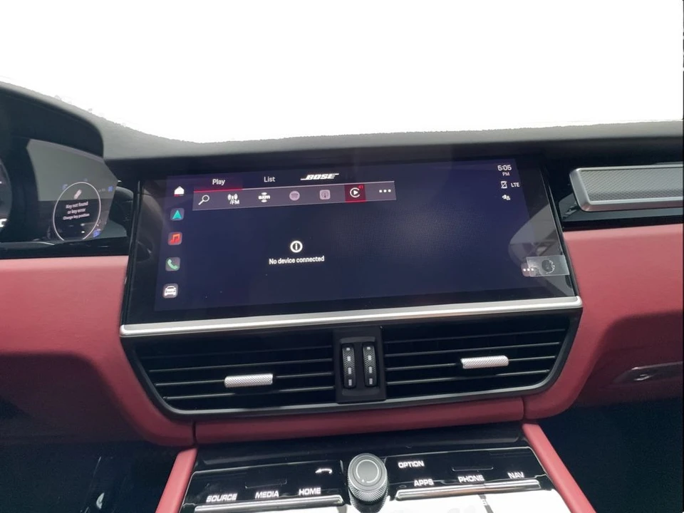 2023 Porsche - Image 25 of 31