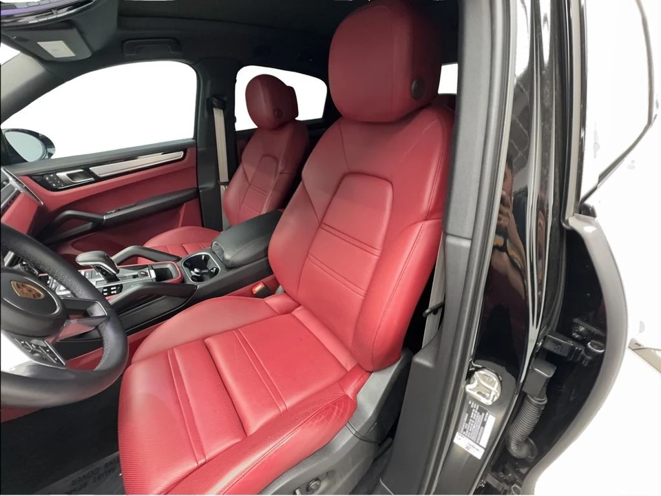 2023 Porsche - Image 10 of 31