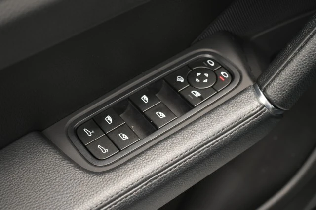 2023 Porsche 9Y0/9Y3 Cayenne - Image 24 of 31