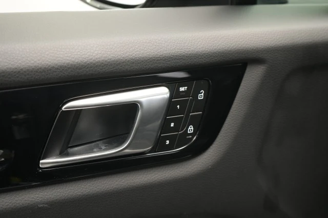 2023 Porsche 9Y0/9Y3 Cayenne - Image 23 of 31