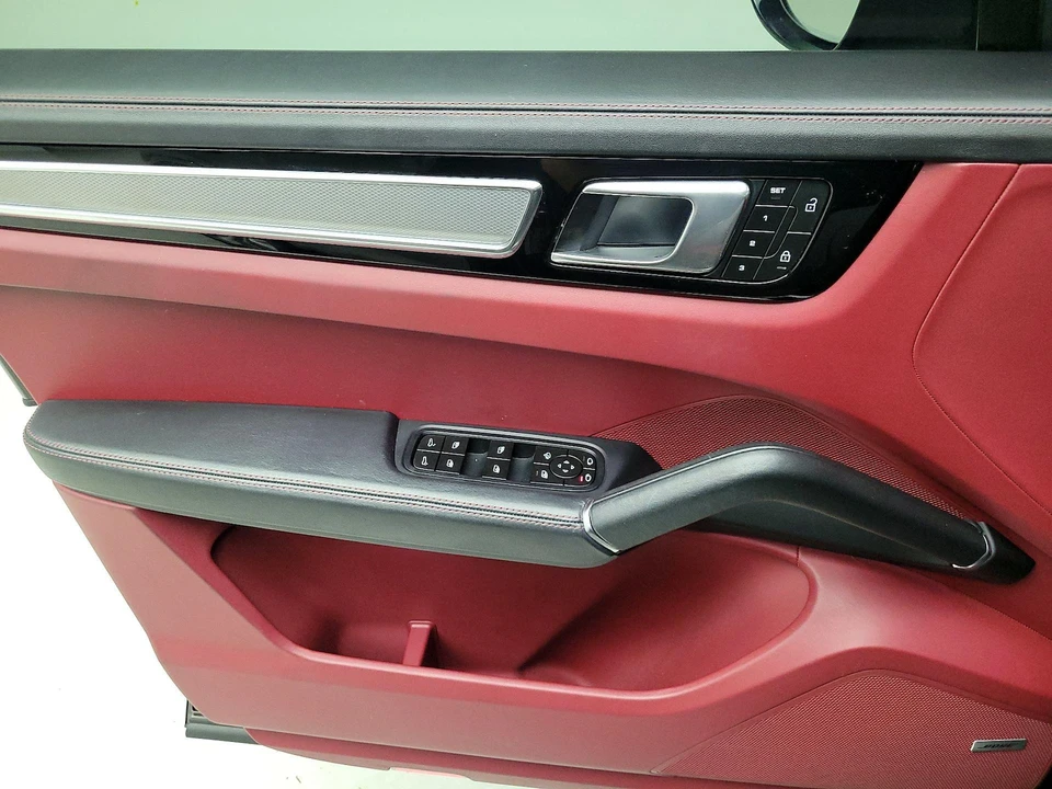 2023 Porsche 9Y0/9Y3 Cayenne - Image 11 of 25