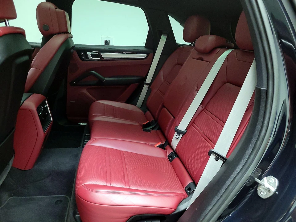 2023 Porsche 9Y0/9Y3 Cayenne - Image 19 of 25