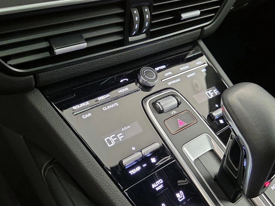 2023 Porsche 9Y0/9Y3 Cayenne - Image 18 of 28
