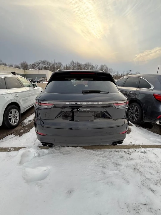 2023 Porsche 9Y0/9Y3 Cayenne - Image 3 of 7