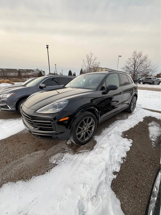 2023 Porsche 9Y0/9Y3 Cayenne - Image 2 of 7