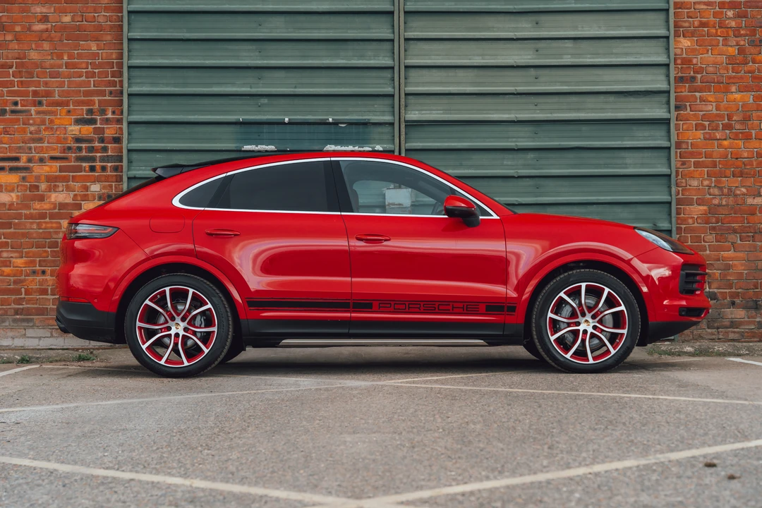 2023 Porsche 9Y0/9Y3 Cayenne S - Image 9 of 31