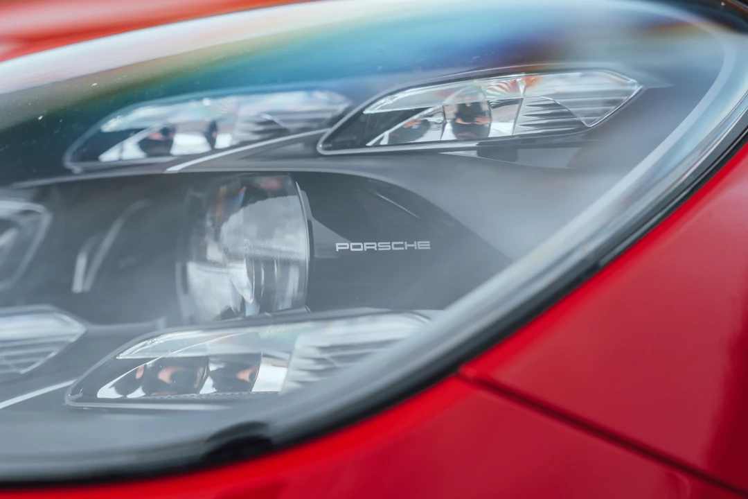 2023 Porsche 9Y0/9Y3 Cayenne S - Image 18 of 31