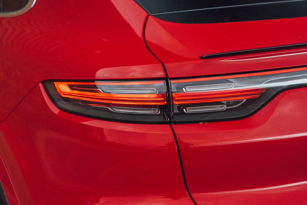 2023 Porsche 9Y0/9Y3 Cayenne S - Image 26 of 31