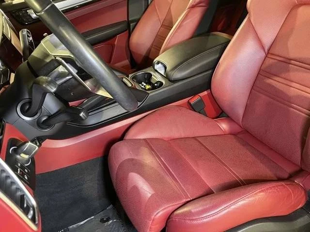 2023 Porsche 9Y0/9Y3 Cayenne Coupe - Image 5 of 5