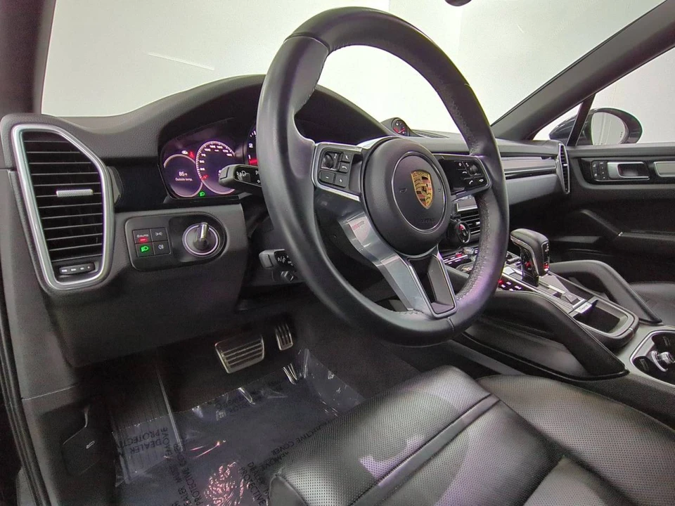 2023 Porsche 9Y0/9Y3 Cayenne Coupe - Image 4 of 5