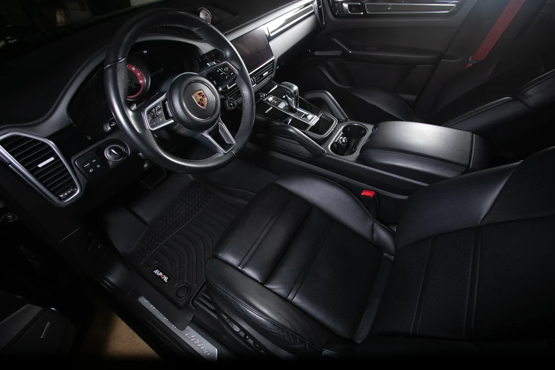 2023 Porsche 9Y0/9Y3 Cayenne S - Image 24 of 31