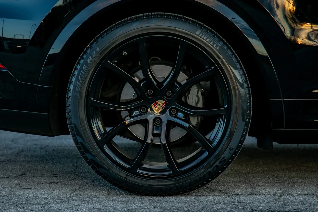 2023 Porsche 9Y0/9Y3 Cayenne S - Image 19 of 31