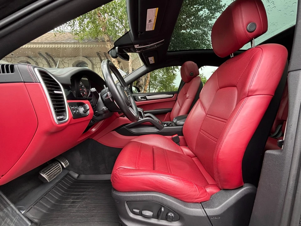 2023 Porsche 9Y0/9Y3 Cayenne Coupe - Image 19 of 31