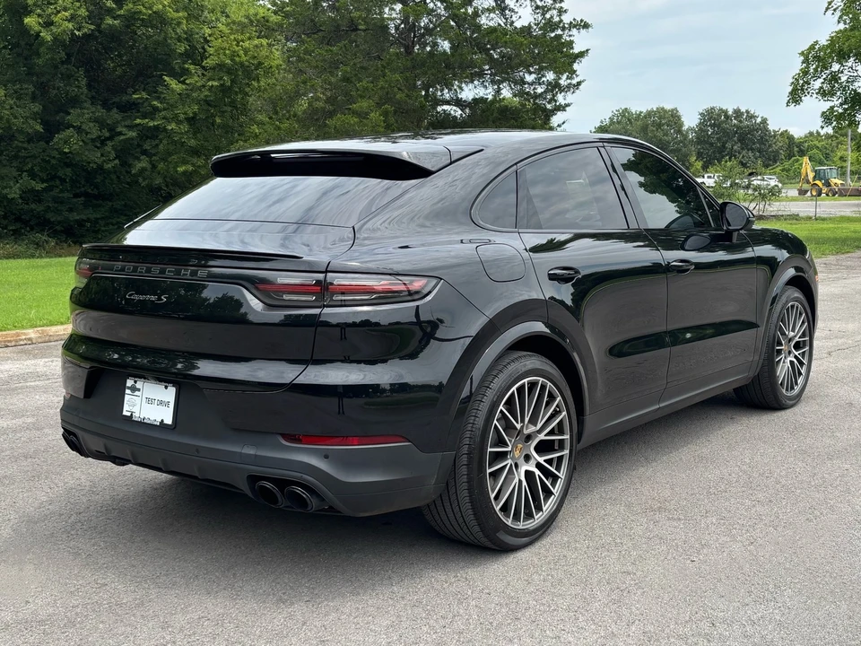2023 Porsche 9Y0/9Y3 Cayenne Coupe - Image 3 of 31