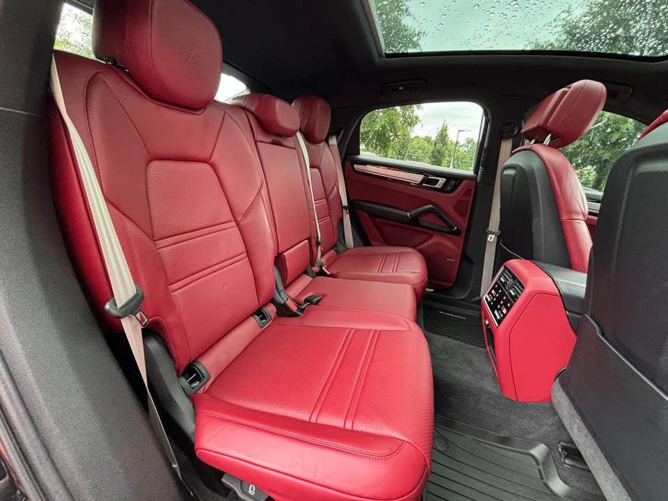 2023 Porsche 9Y0/9Y3 Cayenne Coupe - Image 29 of 31