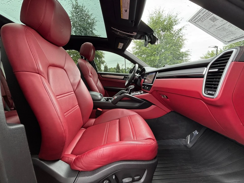 2023 Porsche 9Y0/9Y3 Cayenne Coupe - Image 30 of 31