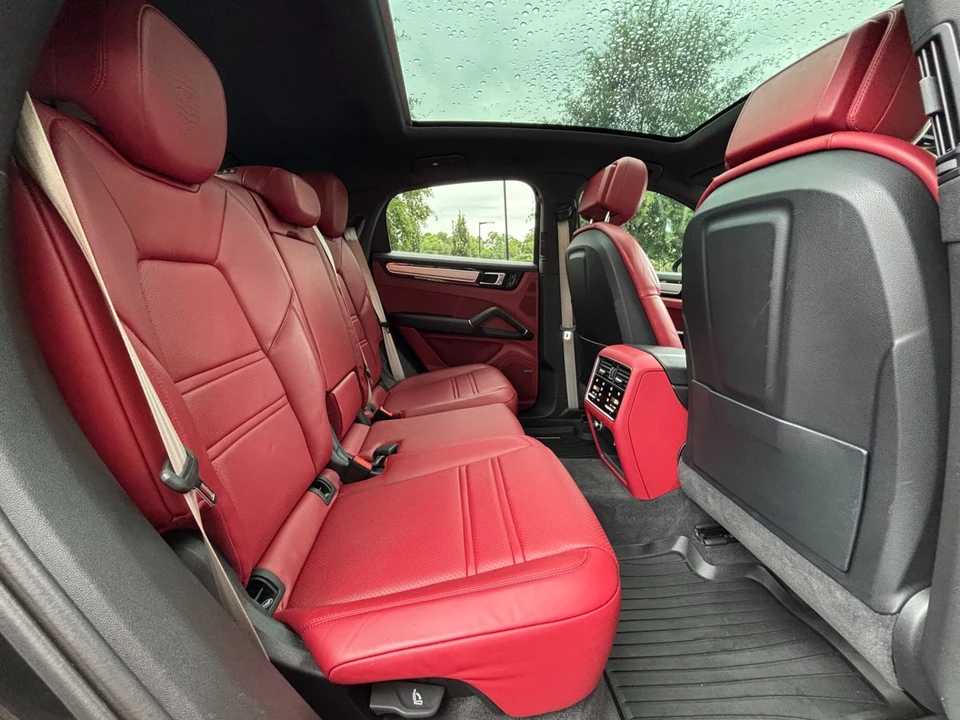 2023 Porsche 9Y0/9Y3 Cayenne Coupe - Image 27 of 31