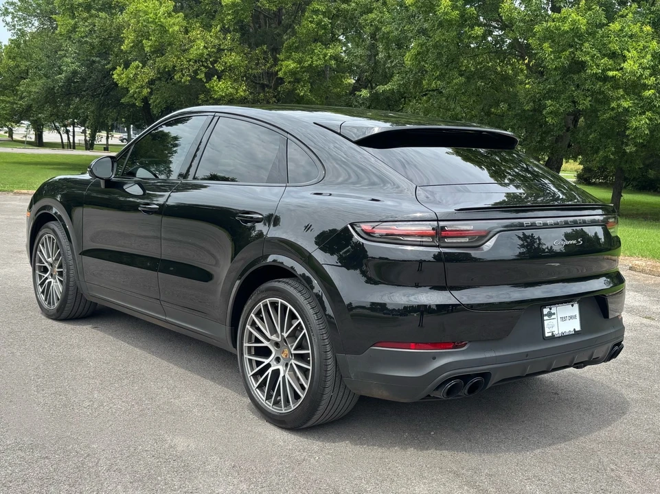 2023 Porsche 9Y0/9Y3 Cayenne Coupe - Image 4 of 31