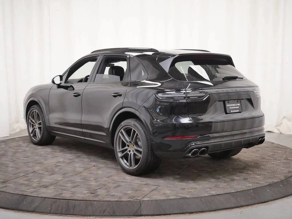 2023 Porsche 9Y0/9Y3 Cayenne S - Image 3 of 5