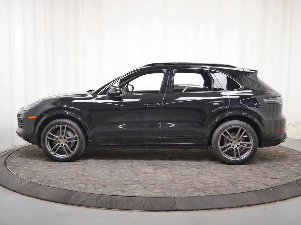 2023 Porsche 9Y0/9Y3 Cayenne S - Image 2 of 5