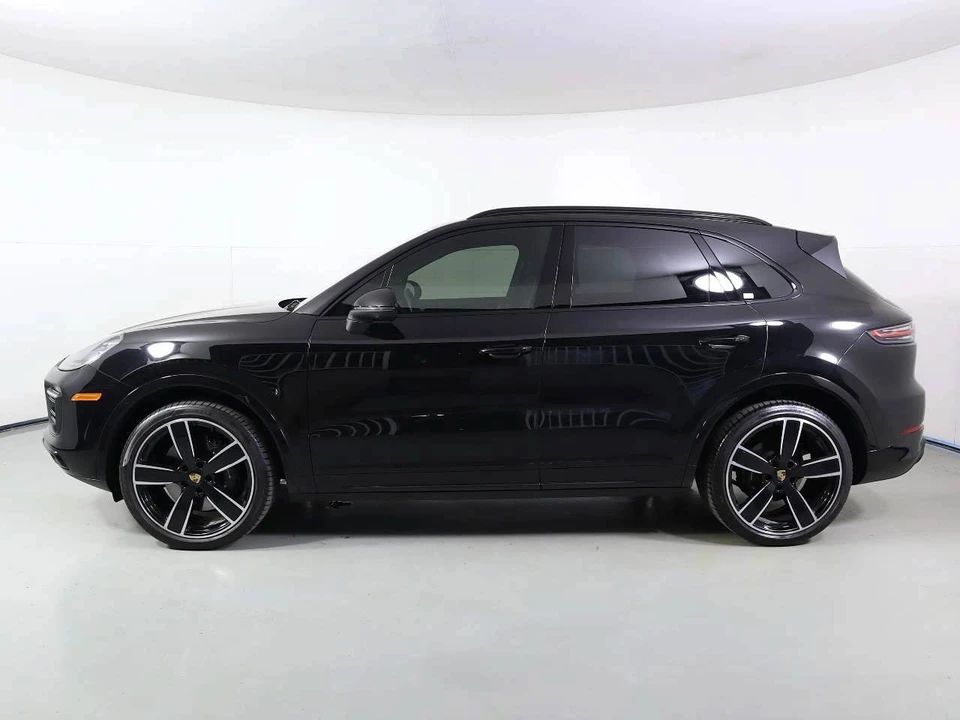 2023 Porsche 9Y0/9Y3 Cayenne S - Image 2 of 5
