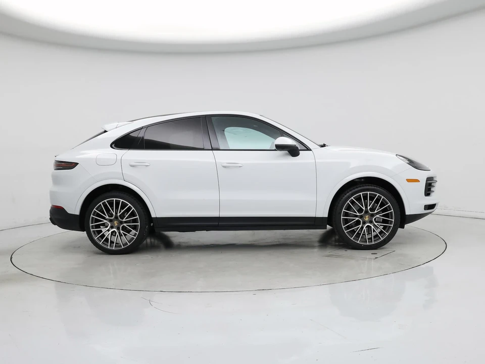 2023 Porsche 9Y0/9Y3 Cayenne Coupe - Image 8 of 28